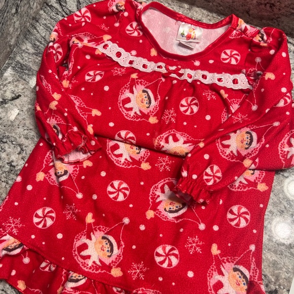 Elf On The Shelf Christmas Flannel Nightgown Girl's 3 - Picture 2 of 3